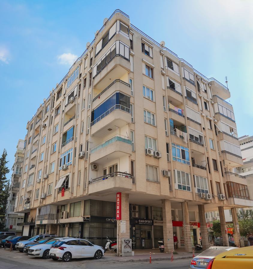 100. Yıl Işık Apartmanı 1